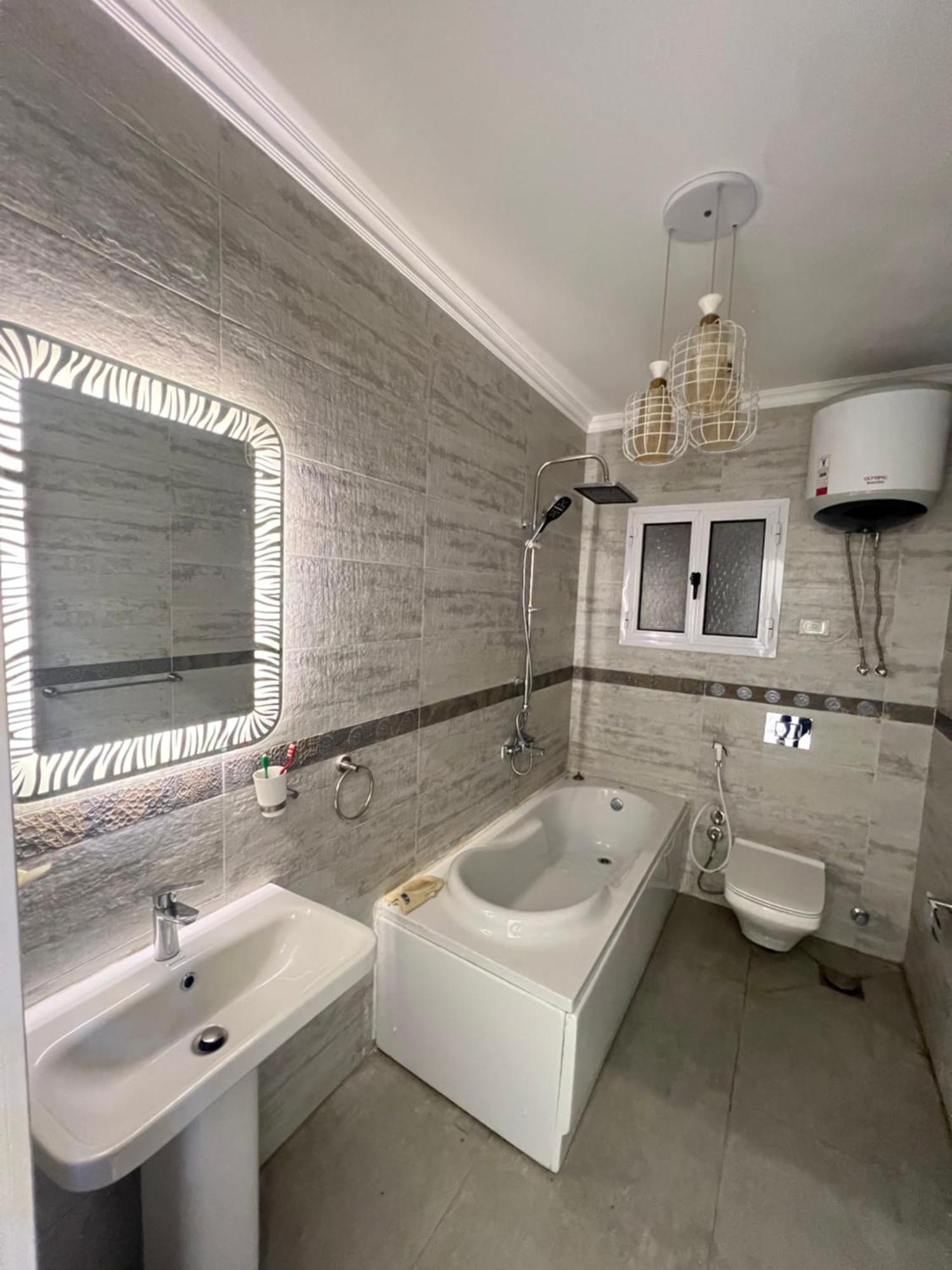 220 Degla Maadi Apartment *